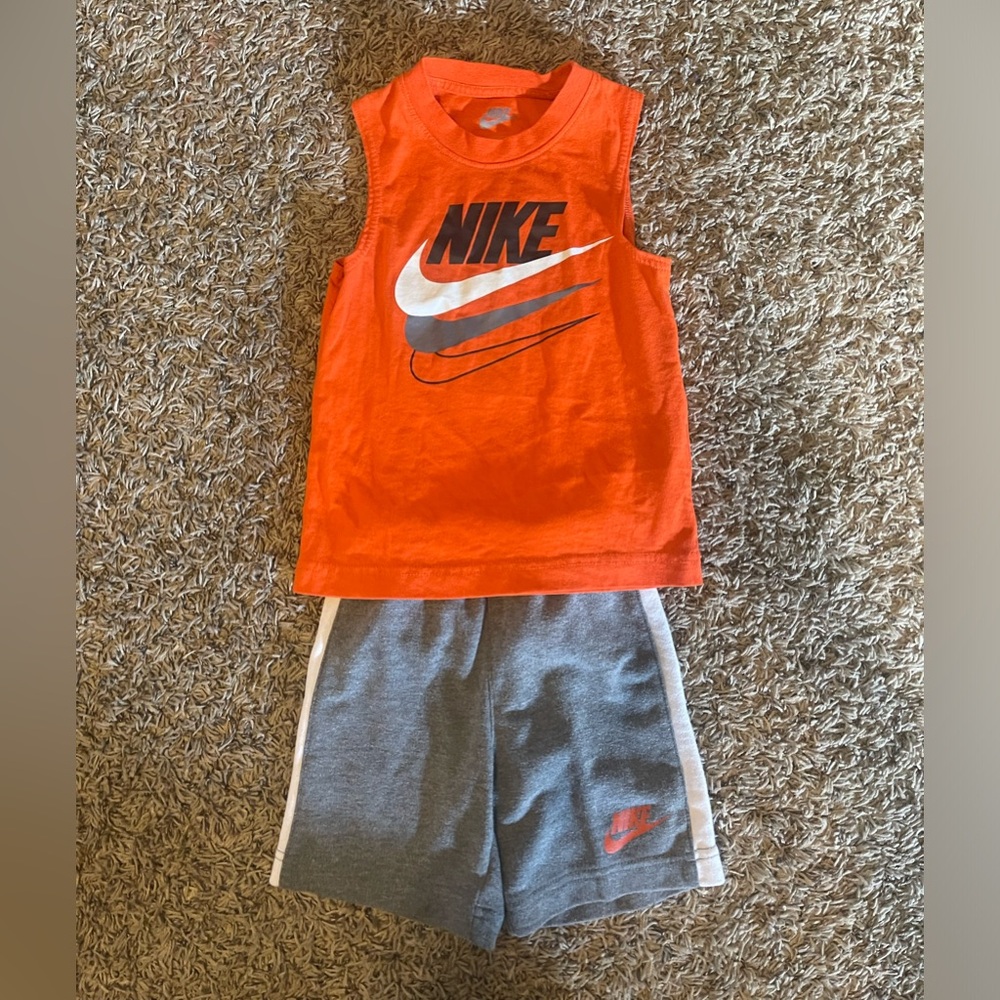 Nike shorts set